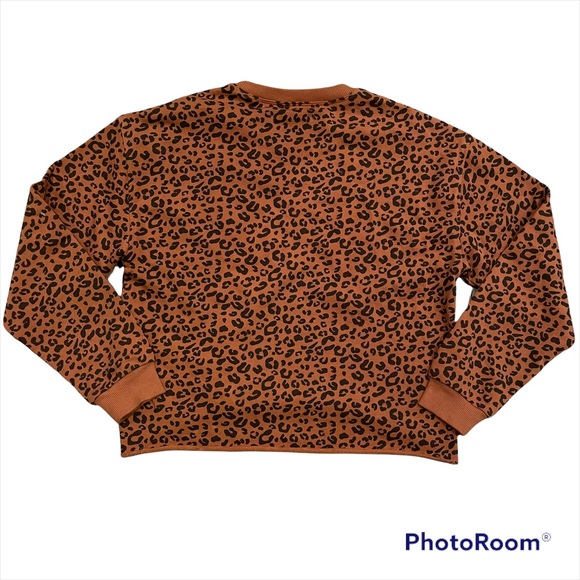 BLANKNYC Cheetah Print Crop Sweatshirt In Adulting pullover sweater size XS - Picture 4 of 6